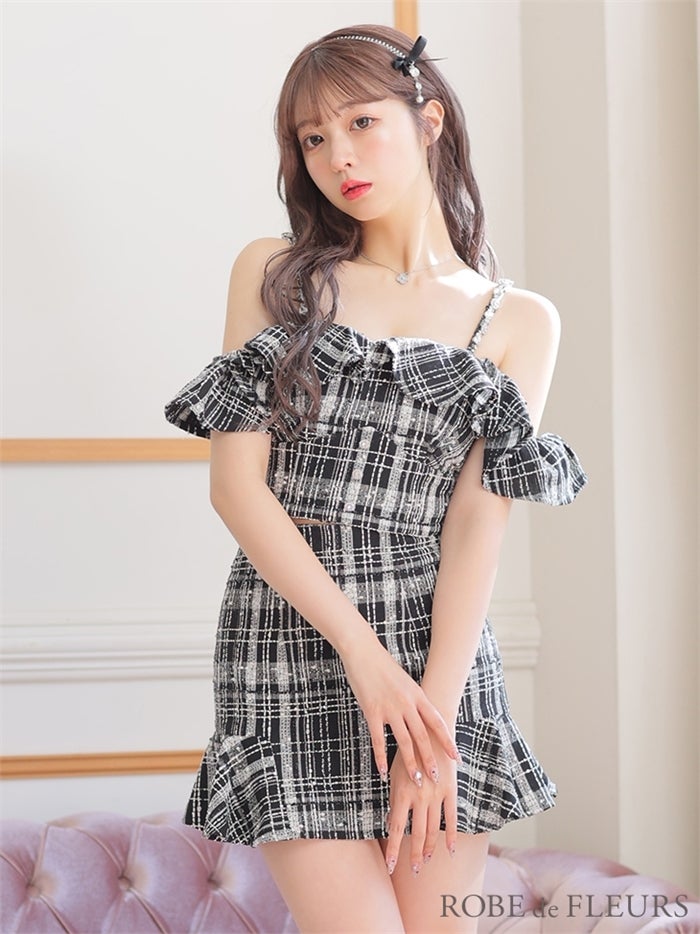 【ROBE de FLEURS SALE】ROBE de FLEURS ローブドフルール 【XSサイズあり】フリルオフショルダーツイードセットアップキャバドレス fm3212-s26