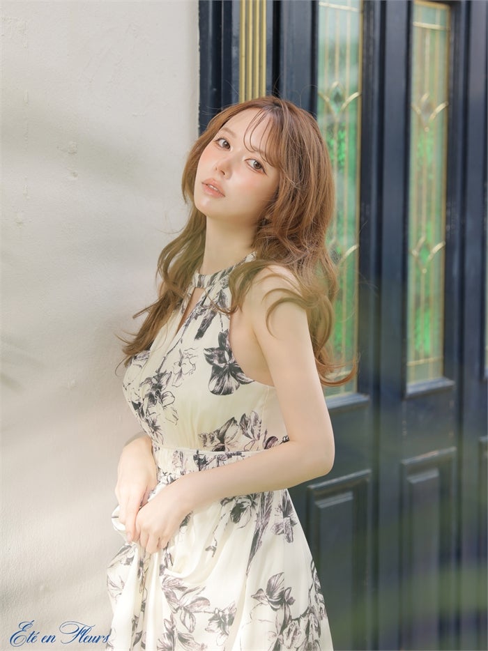 XS～Lサイズあり】ROBE de FLEURS ローブドフルール Halter flower