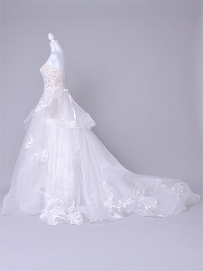 vanityME.couture. バニティーミークチュール Lys Blanc Couture リス・ブラン・クチュール ロングドレス ホワイト 白 リリー フリル プリンセス バースデー vctr-l-vvl059
