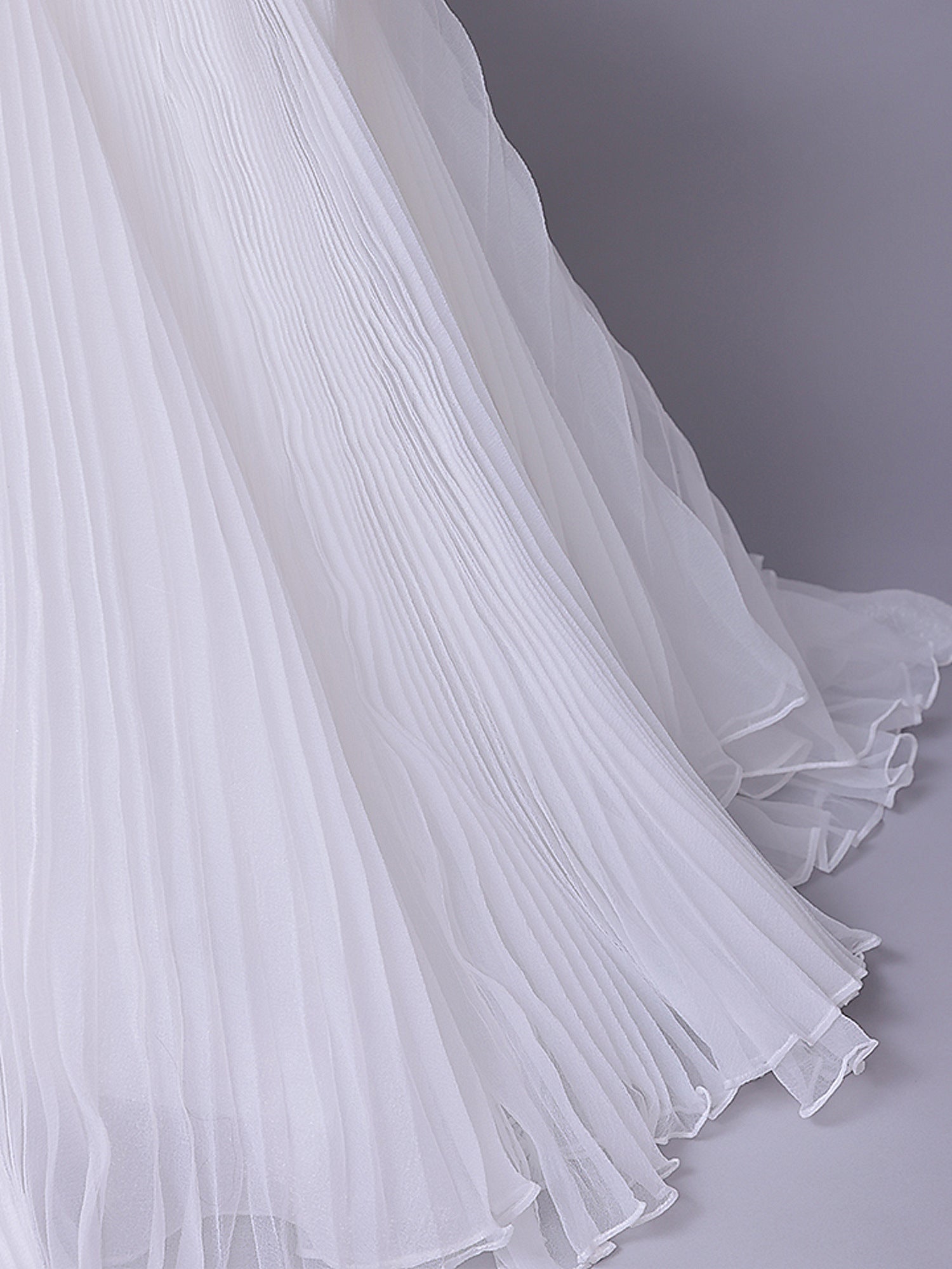 vanityME.couture. バニティーミークチュール Neige Tulle Couture ネージュ・チュール・クチュール ロングドレス ホワイト 白 チュール プリーツ プリンセス バースデー vctr-c-19016