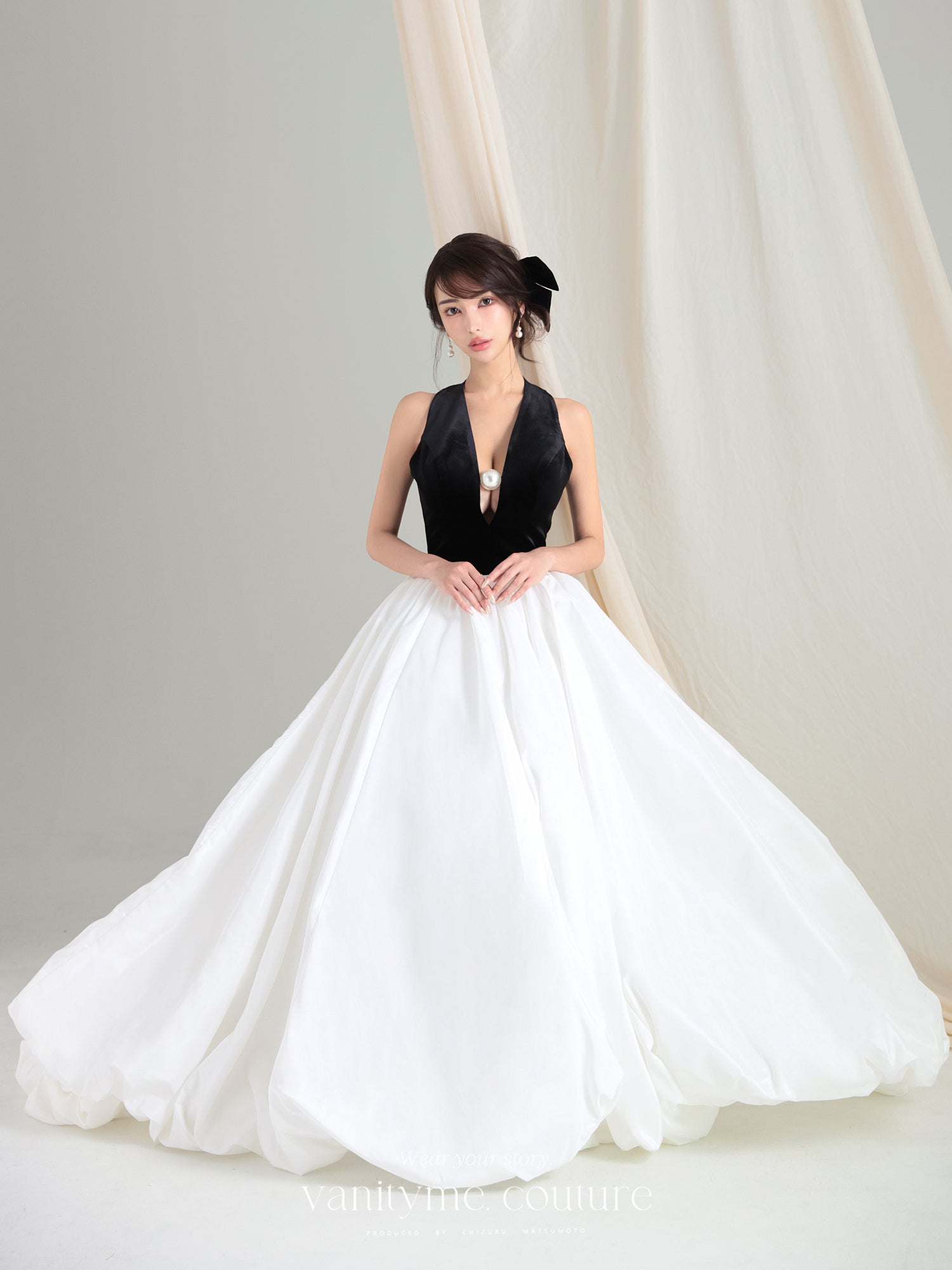 vanityME.couture. バニティーミークチュール Noir Blanc Couture ノワール・ブラン・クチュール ロングドレス ブラック 黒 ホワイト ベロア パール バースデー vctr-c-1202