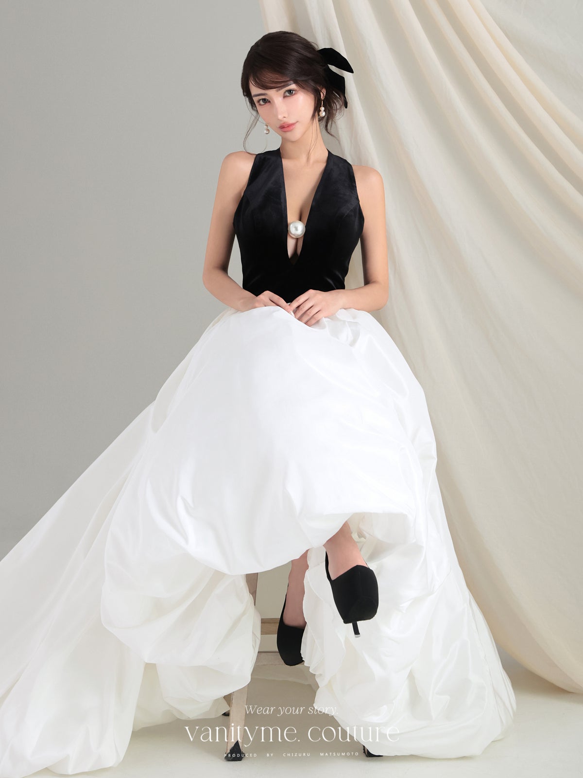 vanityME.couture. バニティーミークチュール Noir Blanc Couture ノワール・ブラン・クチュール ロングドレス ブラック 黒 ホワイト ベロア パール バースデー vctr-c-1202