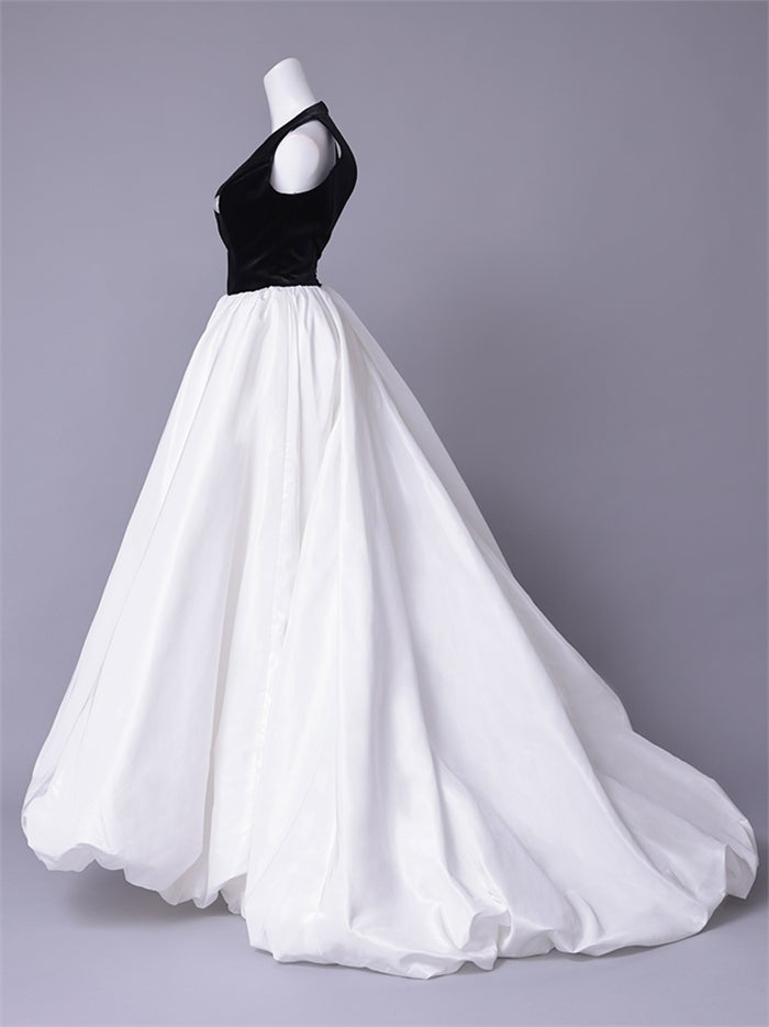 vanityME.couture. バニティーミークチュール Noir Blanc Couture ノワール・ブラン・クチュール ロングドレス ブラック 黒 ホワイト ベロア パール バースデー vctr-c-1202