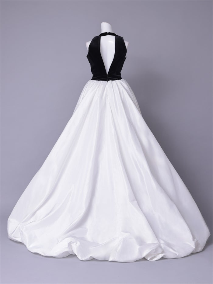 vanityME.couture. バニティーミークチュール Noir Blanc Couture ノワール・ブラン・クチュール ロングドレス ブラック 黒 ホワイト ベロア パール バースデー vctr-c-1202