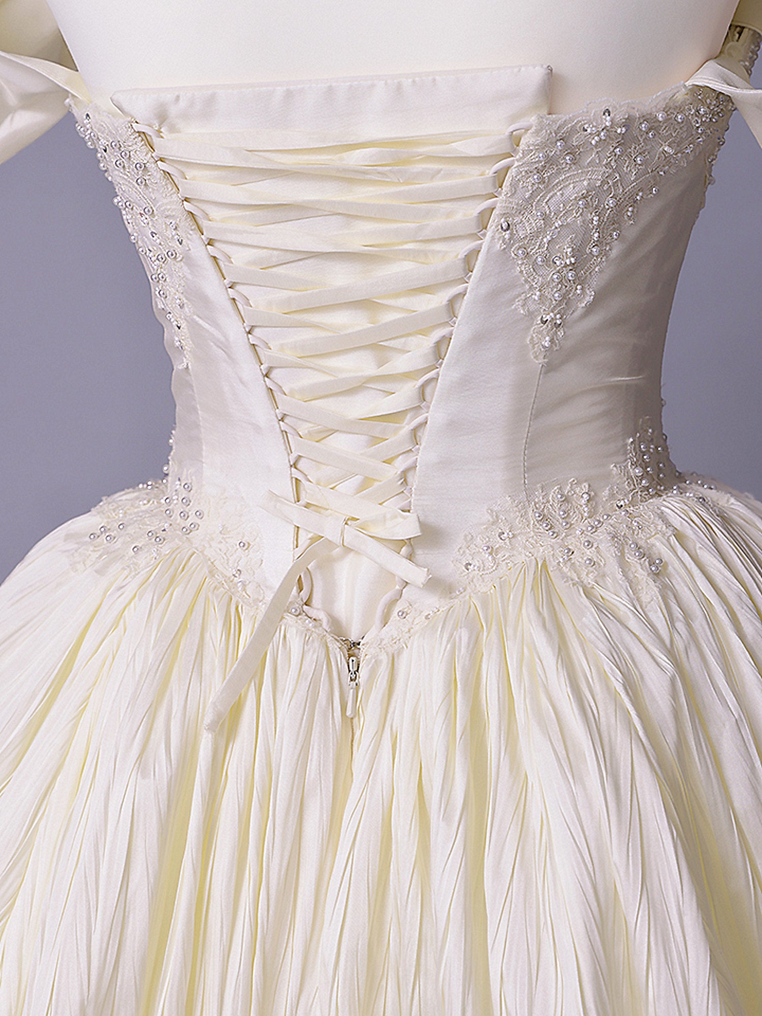 vanityME.couture. バニティーミークチュール Ivoire Perle Couture イヴォワール・ペルル・クチュール ロングドレス ホワイト 白 パール ビーズ刺繍 バースデー vctr-c-8880