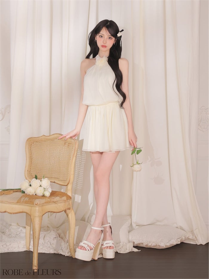 ROBE de FLEURS ローブドフルール 【XSサイズあり】フラワーブローチホルターネックラメフレアミニキャバドレス fm4649