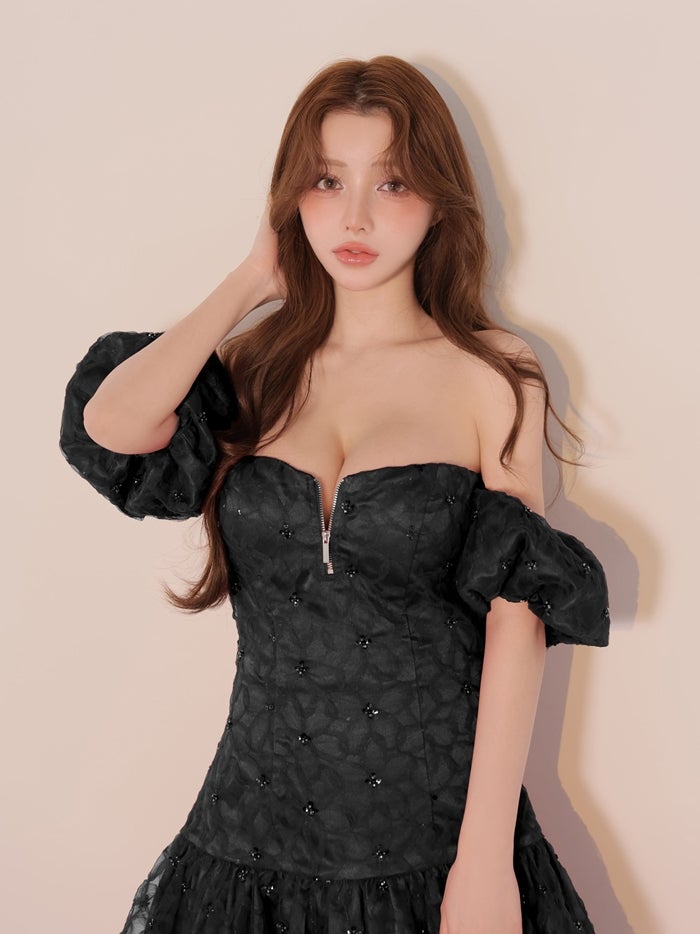 ROBE de FLEURS ローブドフルール スパンコールフラワーレースオフショルミニキャバドレス fm4942-c